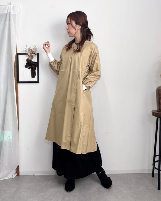 防水 長袖エプロンドレス Camel