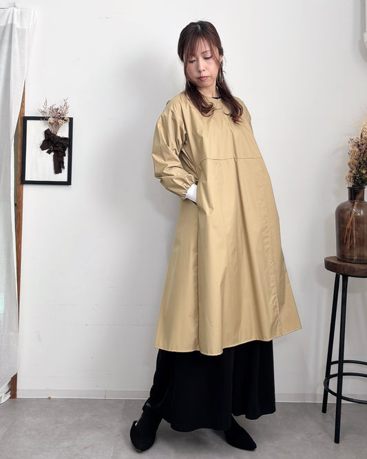 防水 長袖エプロンドレス Camel