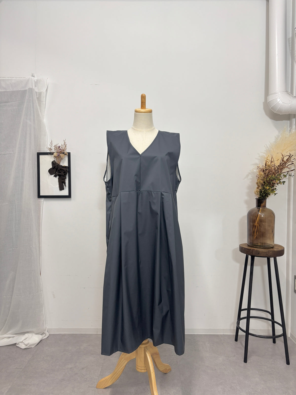 防水 ジャンスカエプロンドレス Dark Gray