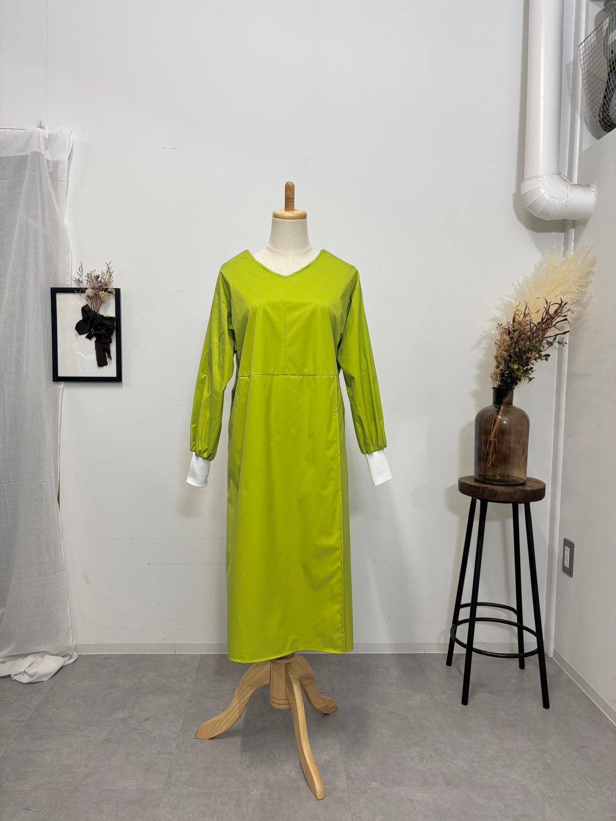 防水 長袖エプロンドレス Lime